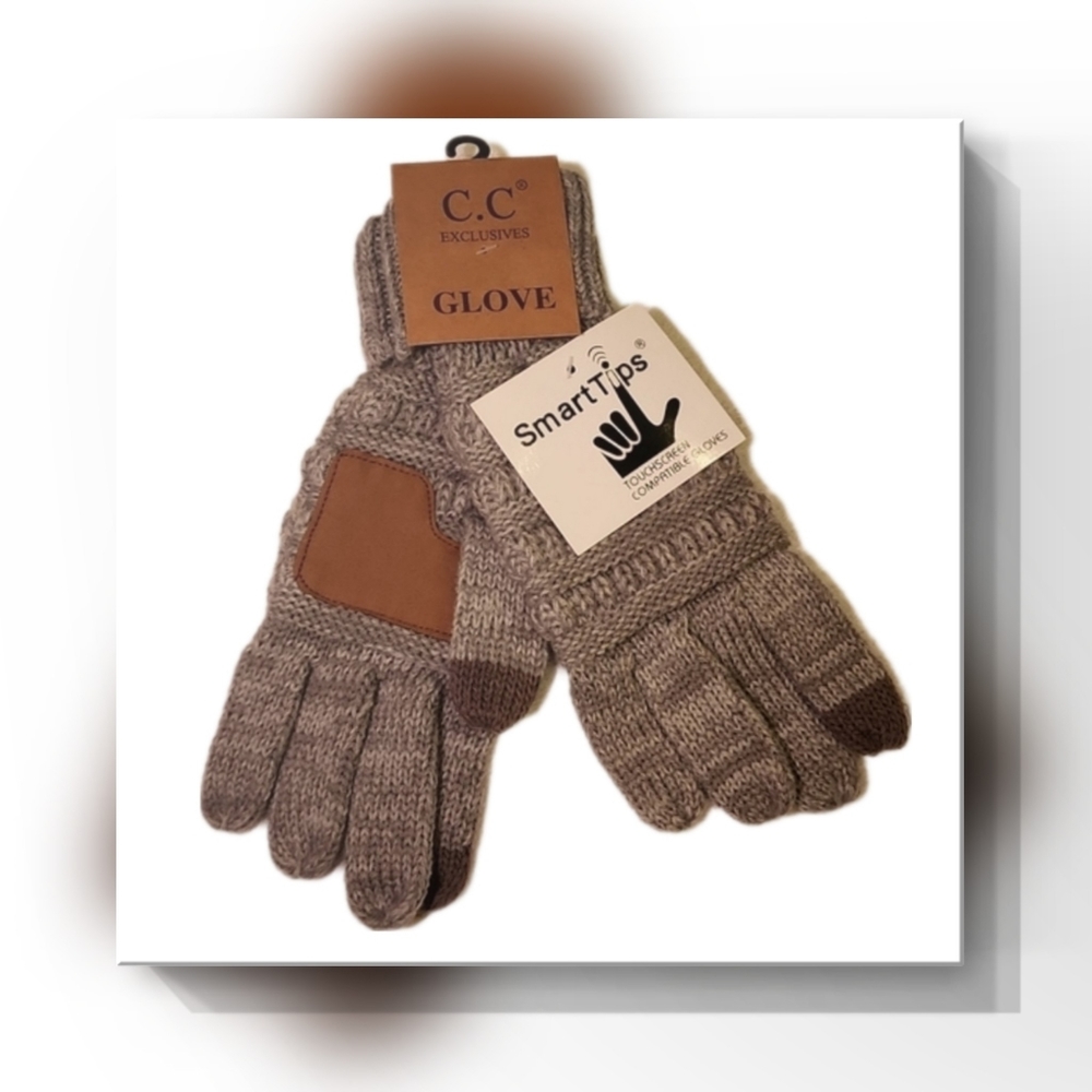 Cable Knit Touchscreen Gloves
